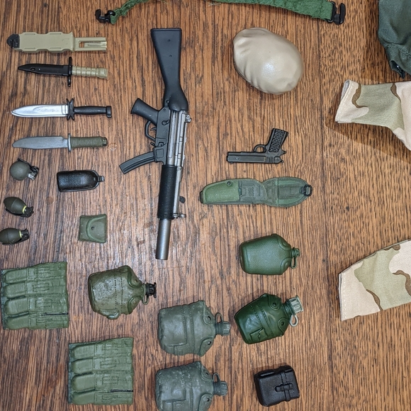 G.I. Joe, 75th Ranger Regiment, 12" Action Figure - Picture 3 of 16